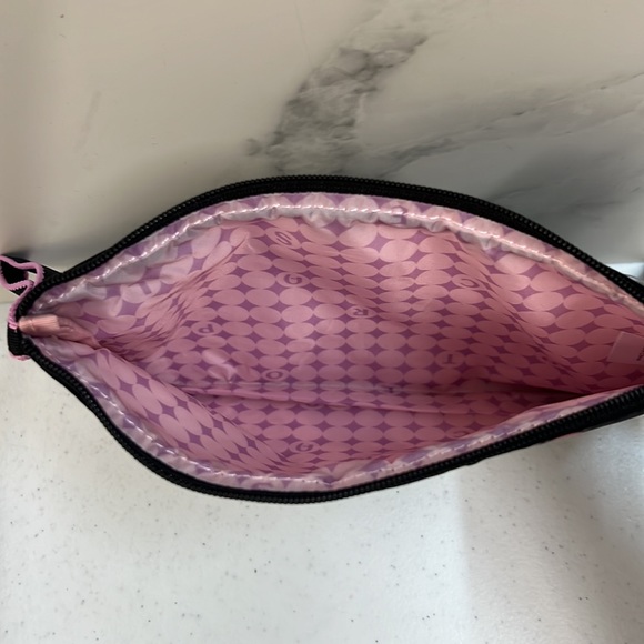 NWT Lesportsac My Melody Wristlet - Picture 4 of 4